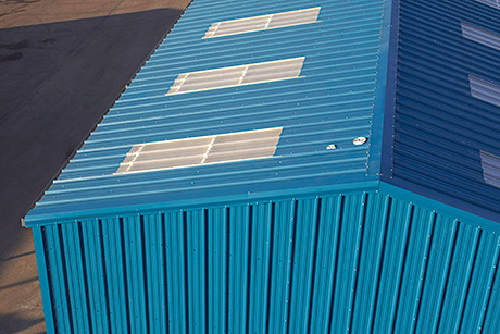 Building products manufacturer Steadmans supplied materials for a new warehouse at Robert Summers Transport in Leven