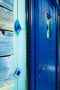 Apeer Doors is set to prove an even tougher act to follow after being granted BSI Kitemark certification for all of its door and entrance glass.