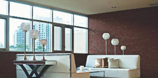 room with 2 sofas & 6 lamps