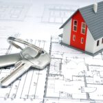 Barratt sees dip in private reservations as customers react to economic uncertainty Keys and model house