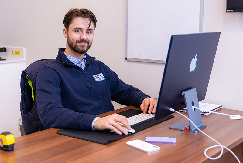 Ollie O’Neill, Apex Roofing Contracts