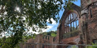 Caskie Demolition is to begin work to demolish parts of Clune Park estate in Port Glasgow