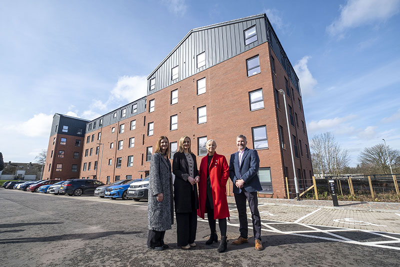 L-R: Pat Cahill (Sanctuary Scotland), Màiri McAllan (housing secretary), Gill Lavety (Sanctuary Scotland), and David Wylie (CCG)