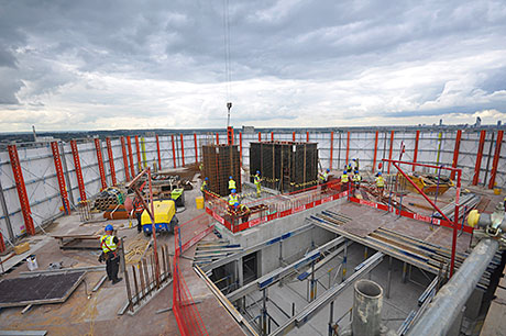 RMD Kwikform’s Ascent safety screen dramatically reduced the programme time at the 25-storey residential block in Canada Water, London.