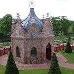 Lead belvedere fit for a Queen