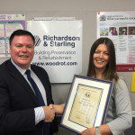 Richard and Starling collect Contractor award