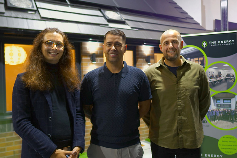 Mark Glasgow (centre), with Anton Winters (l) and Lee Fitzpatrick