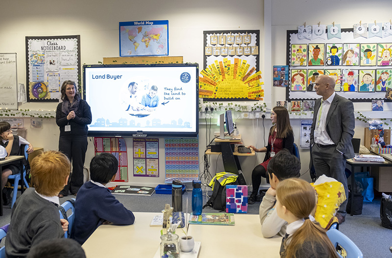 Cala Homes ‘Land to Life' lessons in Newton Mearns