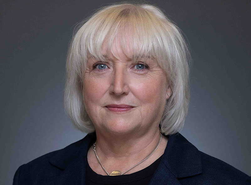 Sharon Miller, SELECT